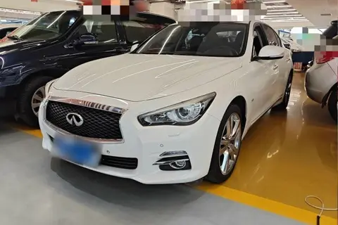 Infiniti Q50L 2015