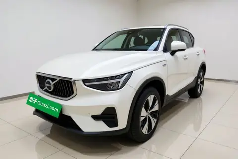 Volvo XC40 2024