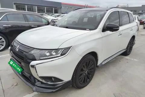 Mitsubishi Outlander 2022