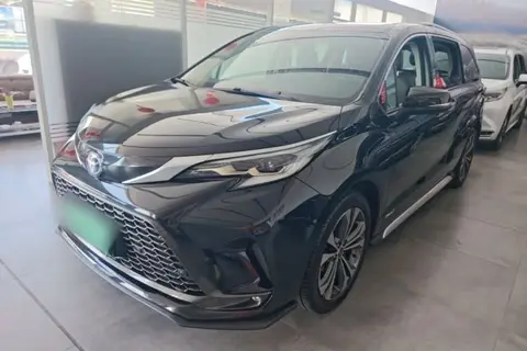Toyota Granvia 2023