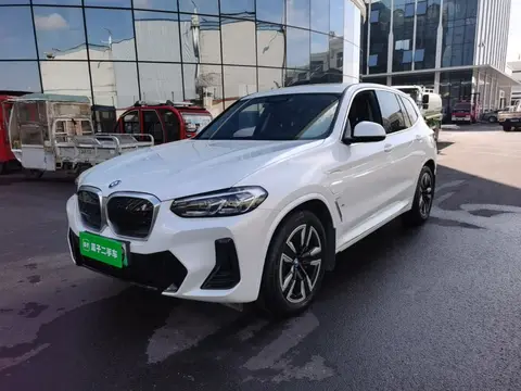 BMW iX3 2022