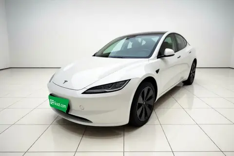 Tesla Model 3 2025