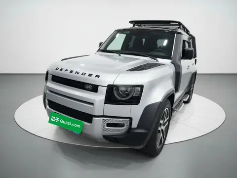 Land Rover Defender 2021