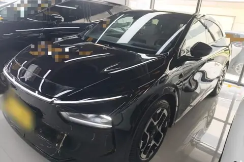 XPeng G7 2025