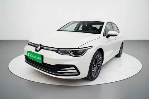 Volkswagen Golf 2021