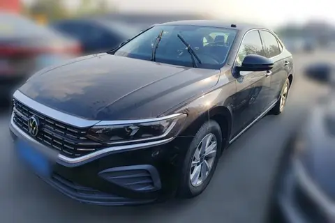Volkswagen Passat 2025