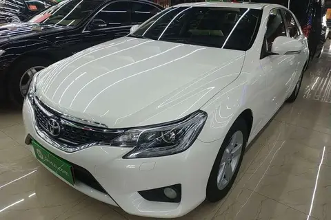 Toyota Reiz 2014