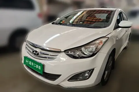 Hyundai Elantra Langdong 2013