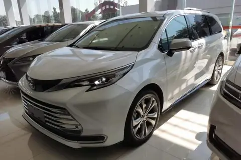 Toyota SIENNA 2023