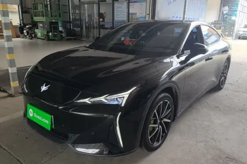 ARCFOX Alpha S5 2025