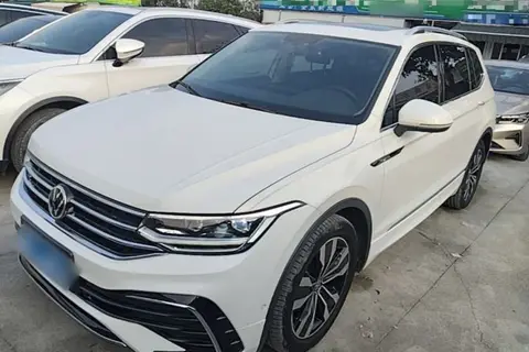 Volkswagen Tiguan L 2022