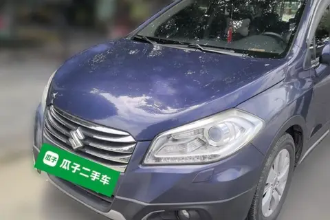 Suzuki S-Cross 2014
