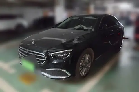 Mercedes-Benz E-Class 2021