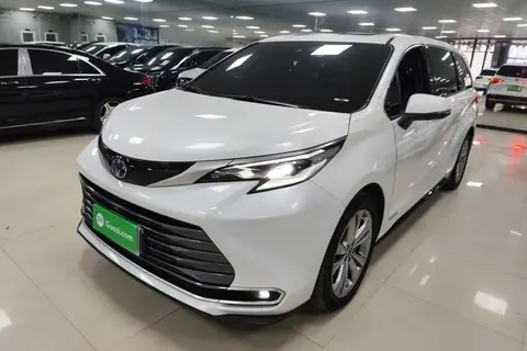 Toyota SIENNA 2023