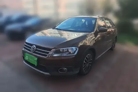 Volkswagen Cross Lavida 2014