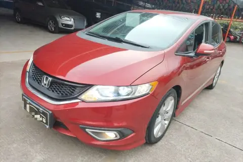 Honda Jade 2015