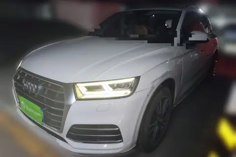 Audi Q5L 2019