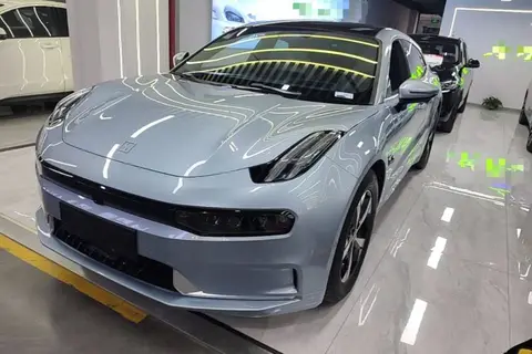 ZEEKR 001 2024