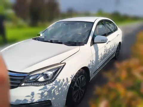 Dongfeng A60 2015