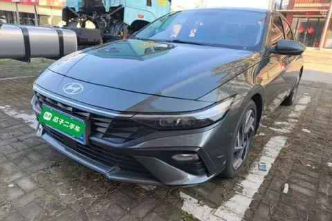 Hyundai Elantra 2024