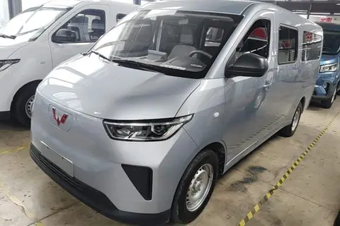 Wuling Yangguang 2025