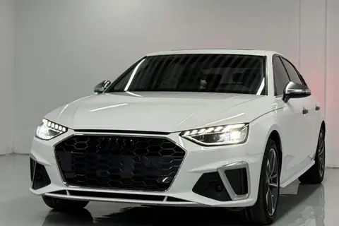Audi A4L 2021