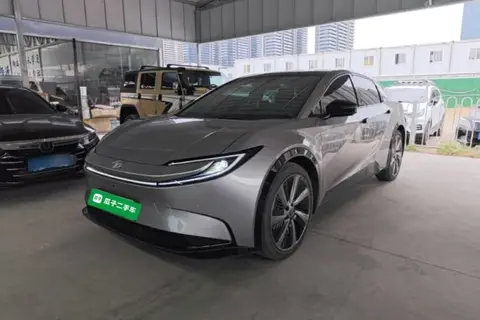 Toyota bZ5 2025