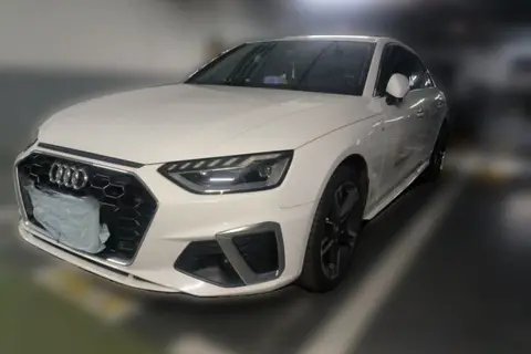 Audi A4L 2020