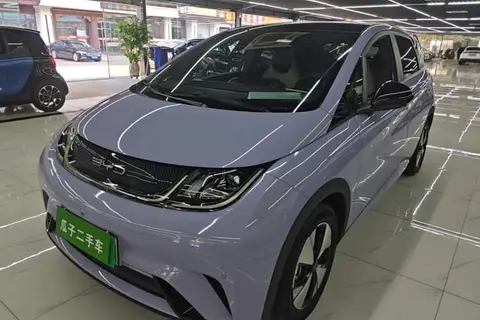 BYD Dolphin 2023