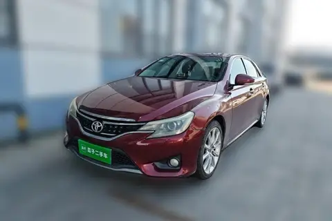 Toyota Reiz 2013