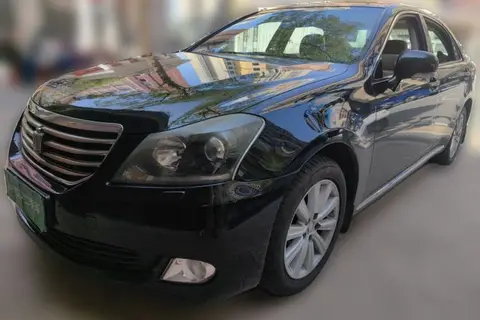 Toyota Crown 2011