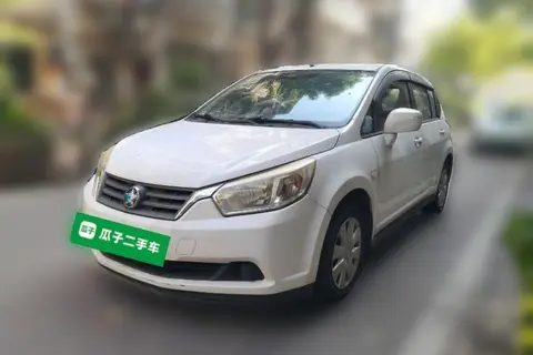 Venucia R50 2013