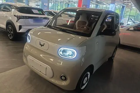 Wuling Hongguang MINIEV 2025