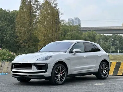 Porsche Macan 2023