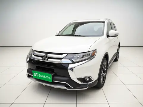 Mitsubishi Outlander 2016