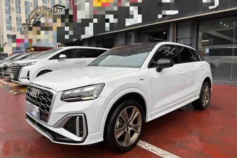 Audi Q2L 2022