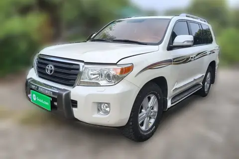Toyota Land Cruiser 2013