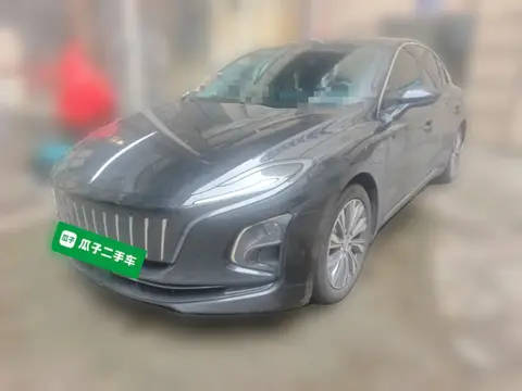 Hongqi E-QM5 2023