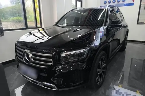 Mercedes-Benz GLB 2023