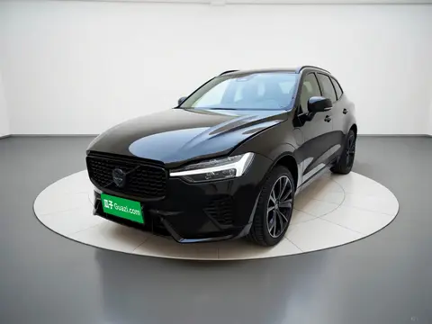 Volvo XC60 2025