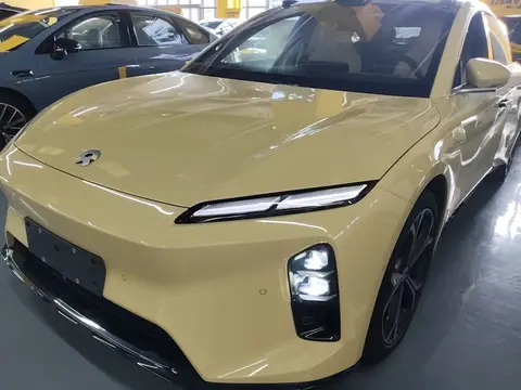 NIO ET5 2025