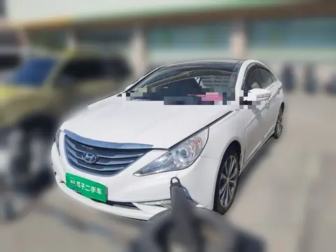 Hyundai Sonata 2013