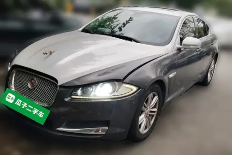 Jaguar XF 2013