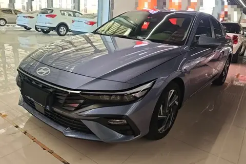 Hyundai Elantra 2025