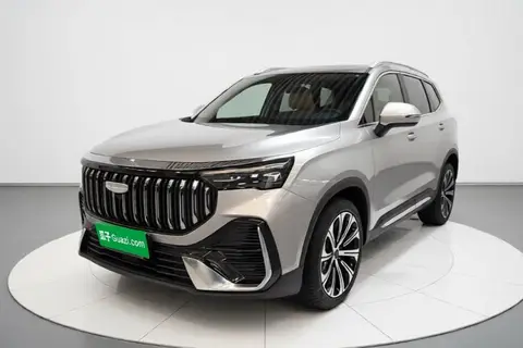 Geely Okavango 2025