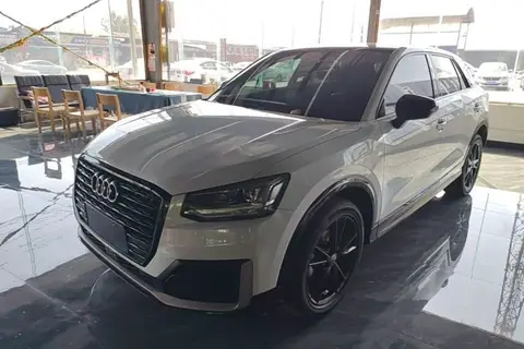 Audi Q2L 2020