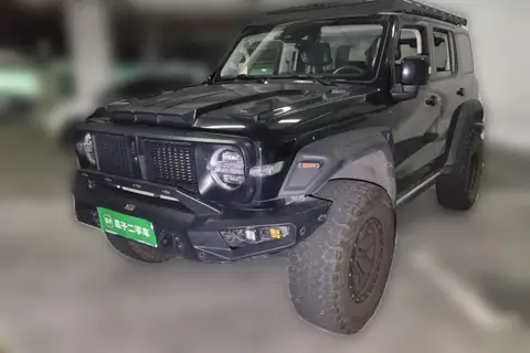 TANK 300 2023