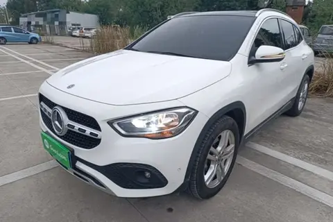 Mercedes-Benz GLA 2020
