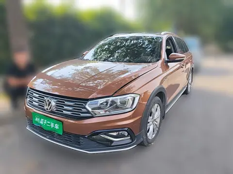 Volkswagen C-TREK 2017