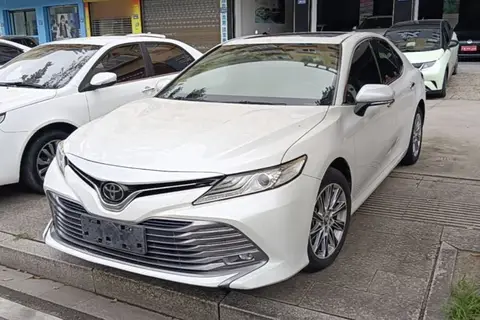 Toyota Camry 2019